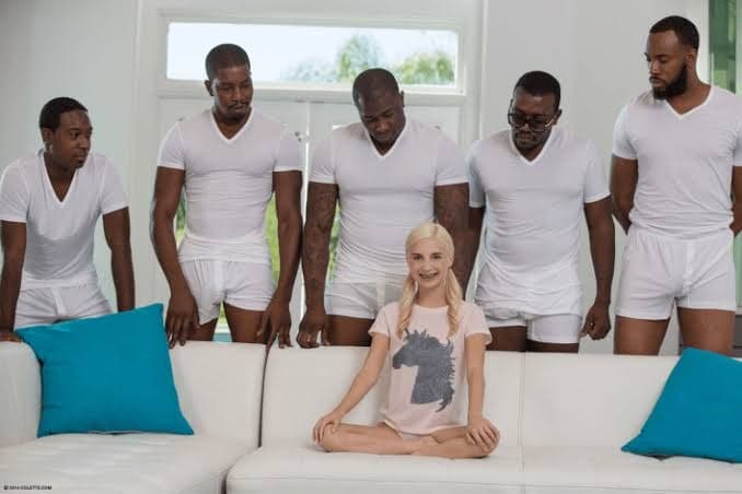Uma Garota, Cinco Caras