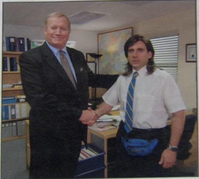 Aperto de Mão The Office