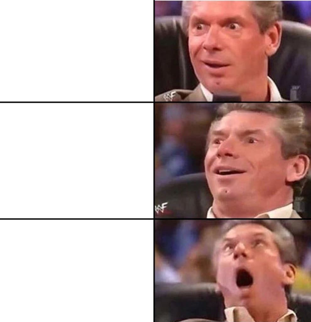 Vince McMahon Reagindo
